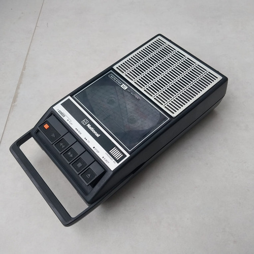 Rádio Gravador Cassette Portátil National Rq - 2211 Preto (Usado)