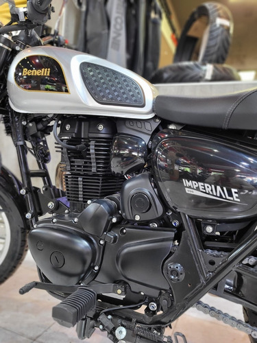 Imagen 3 de 10 de Benelli Imperiale 400 Okm Classic Tamburrino Motos
