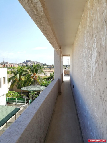 Imagen 8 de 12 de Casas En Venta