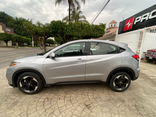 Honda HR-V 1.8 Touring Cvt