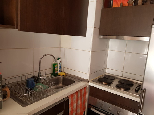 Se Vende Cómodo Departamento 2d2b Av. España 445, Santiago.