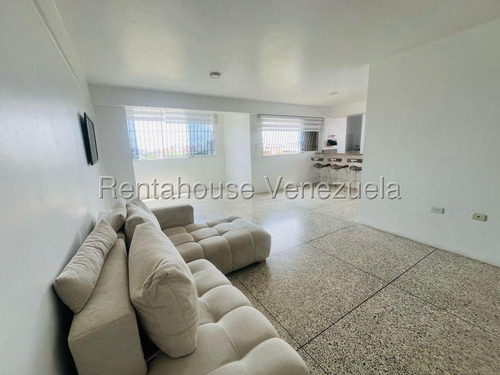 Jean Pavon Tiene Excelente Apartamento En Venta En El Este De Barquisimeto Lara 1 8 5 5 8