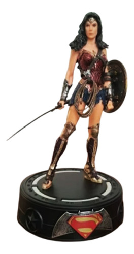 Figura Wonder Woman Gal Gadot Con Base Luminosa Dc Definida