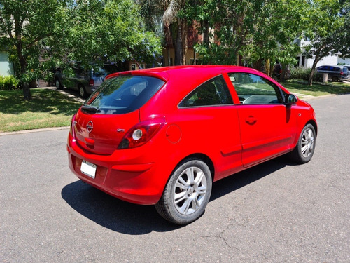 Imagen 4 de 15 de Opel Corsa 1.3 Cdti 3 Puertas 2007 / Rojo / Turbo Diésel