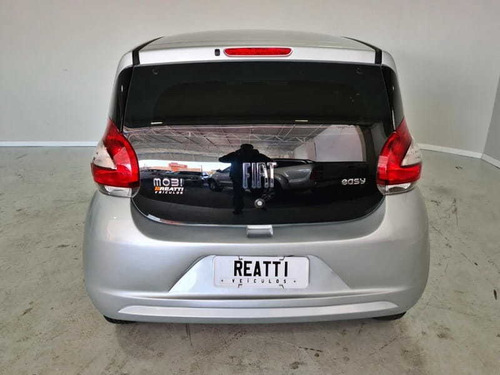 Imagem 10 de 13 de Fiat Mobi 1.0 4p Flex 2018