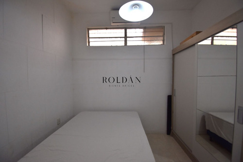 Apartamento Venta Cordon 2 Dormitorios Patio A Metros De Avenida 18 De Julio Gastos Bajos