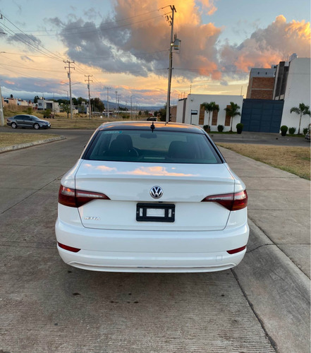Volkswagen Jetta 1.6 Msi Starline