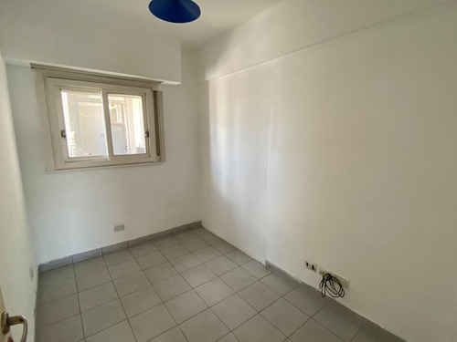 Imagen 15 de 25 de Semipiso 4 Ambientes En Venta, Villa Crespo - Balcón Corrido, A Refaccionar