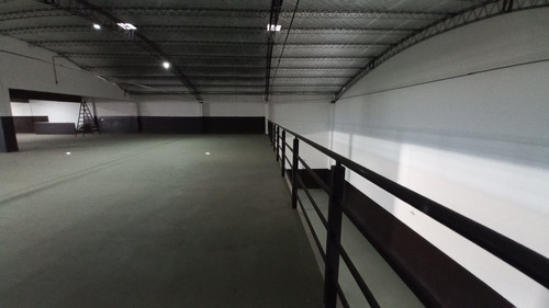 Imagen 12 de 30 de Venta Galpon Deposito San Martin Financia. El Precio Es Insuperable Para El Mercado. Inmobiliaria Seguridad Y Profesionalidad.