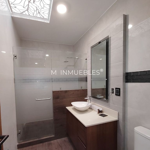 Residencia En Venta En Lomas De Las Américas Mrl