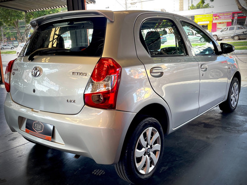 Toyota Etios 1.3 16v X 5p
