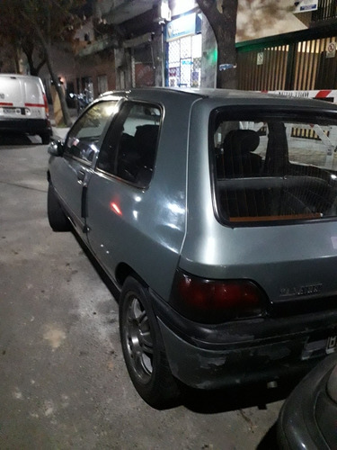 Imagen 2 de 12 de Renault Clio 1998 1.9 Rl
