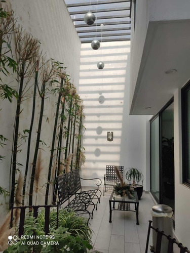 Hermosa Casa Aqua I I Zona Esmeralda.