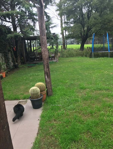 Imagen 11 de 15 de Casa En Venta 3 Dormitorios Barrio Cerrado.