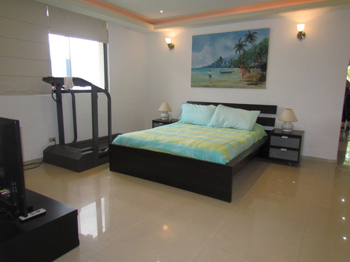 Imagen 20 de 21 de Se Vende Casa 1200m2 5h/6b/15p Los Campitos 9500