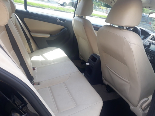 Volkswagen Jetta 2.0 Comfortline Flex Automática 2012