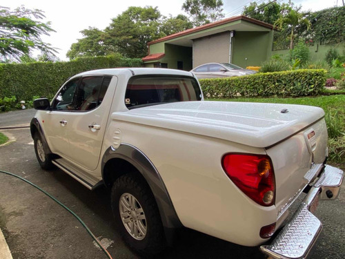 Imagen 4 de 15 de Mitsubishi Sportero Sportero