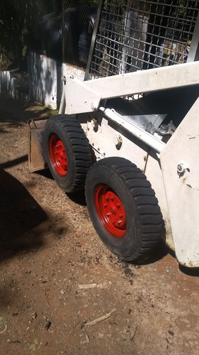 Bob Cat 711 Trator Motor 2 Cilindro