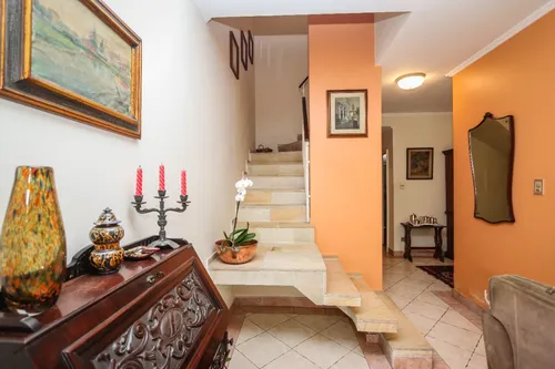 Casa Totalmente Reformada Pronta Para Morar Muito Bem.