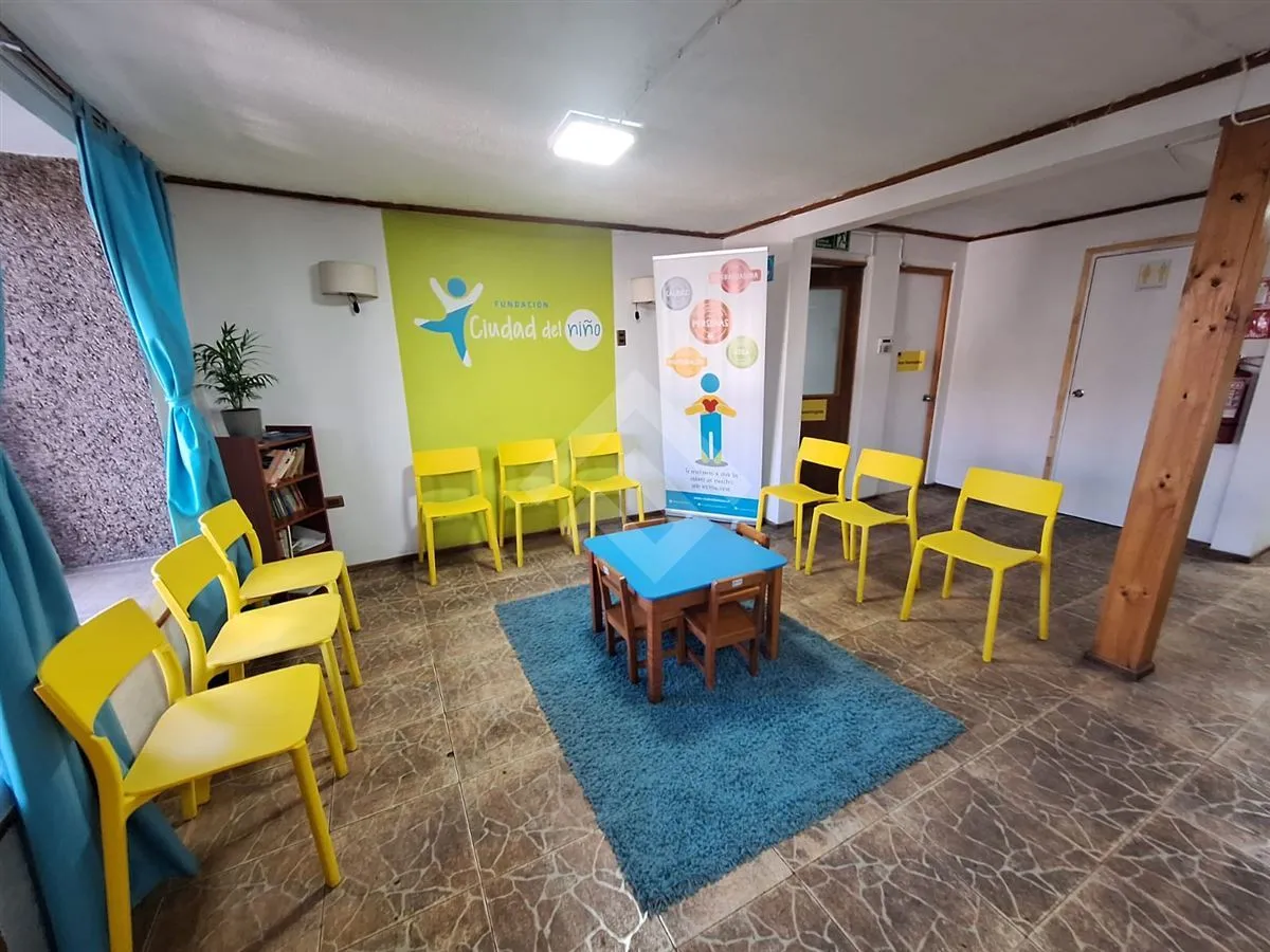 Imagen 4 de 21 de Casa En Venta De 5 Dorm. En Peñaflor