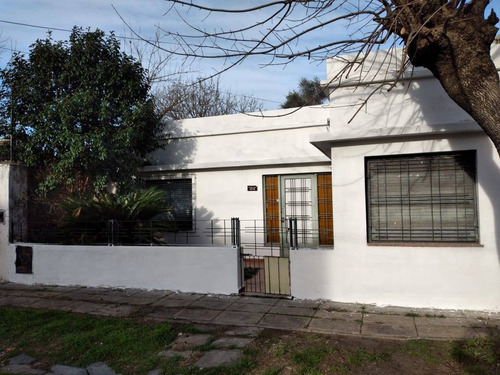 Imagen 1 de 12 de Oportunidad Casa A Reciclar Castelar Sur Nueva Tasacion