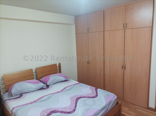 Imagen 7 de 13 de Espacioso Apartamento En Venta Colinas De Los Ruices 23-9067