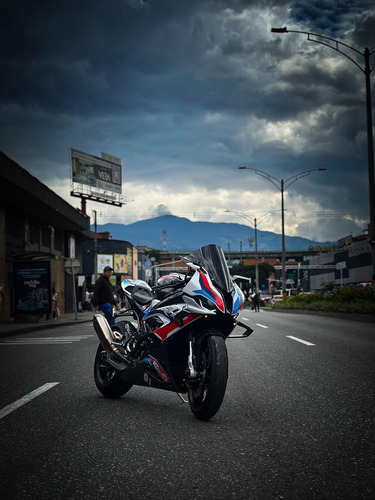 Bmw M 1000 Rr Modelo 2022, Motor 999 Cc, 4.000 Km, Matricula