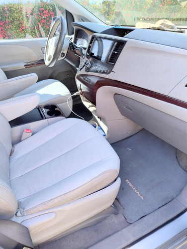 Toyota Sienna Xle Piel At