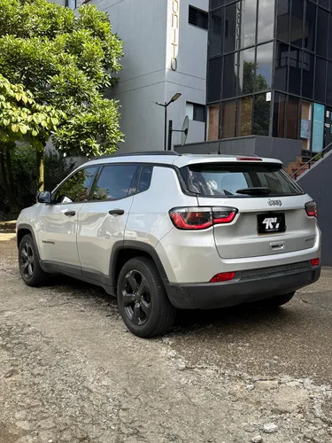 Jeep Compass 2.4 4x2 Sport