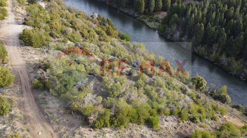 Remax Vende Fracción Frente Al Río Meliquina