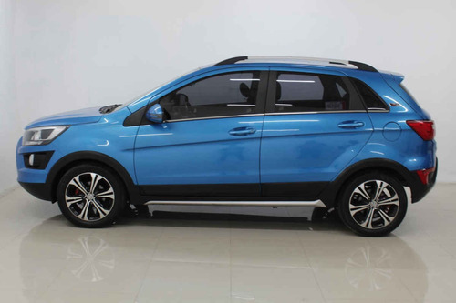 Imagen 2 de 15 de Baic X25 Crossover 2019 4 Cilindros