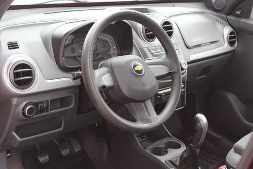 Imagem 6 de 15 de Chevrolet Montana Ls