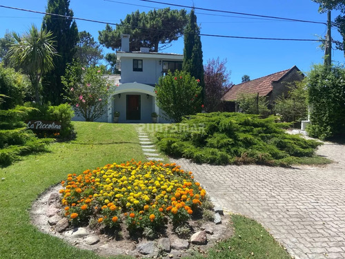Casa De 2 Plantas En Rincon Del Indio