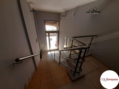 Departamento 2 Ambientes Muy Luminoso Y Ventilado Pleno Centro De Caseros. Oportunidad!!!!