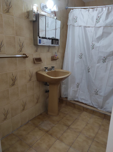 Casa En Venta Apta Para Institución Y/o Comercio