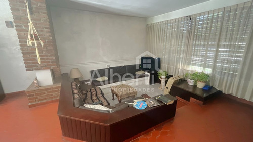 Venta Chalet 4 Ambientes En Haedo.