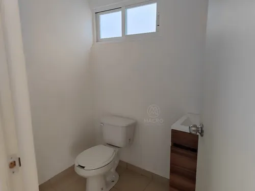 Casa En Venta En Fracc. Real De Oaxtepec A Estrenar Con Alberca Y Jardín, Escriturada.