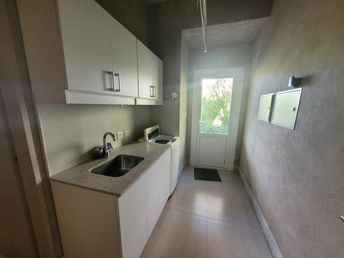 Casa En Alquiler Amoblada En Albanueva, Tigre