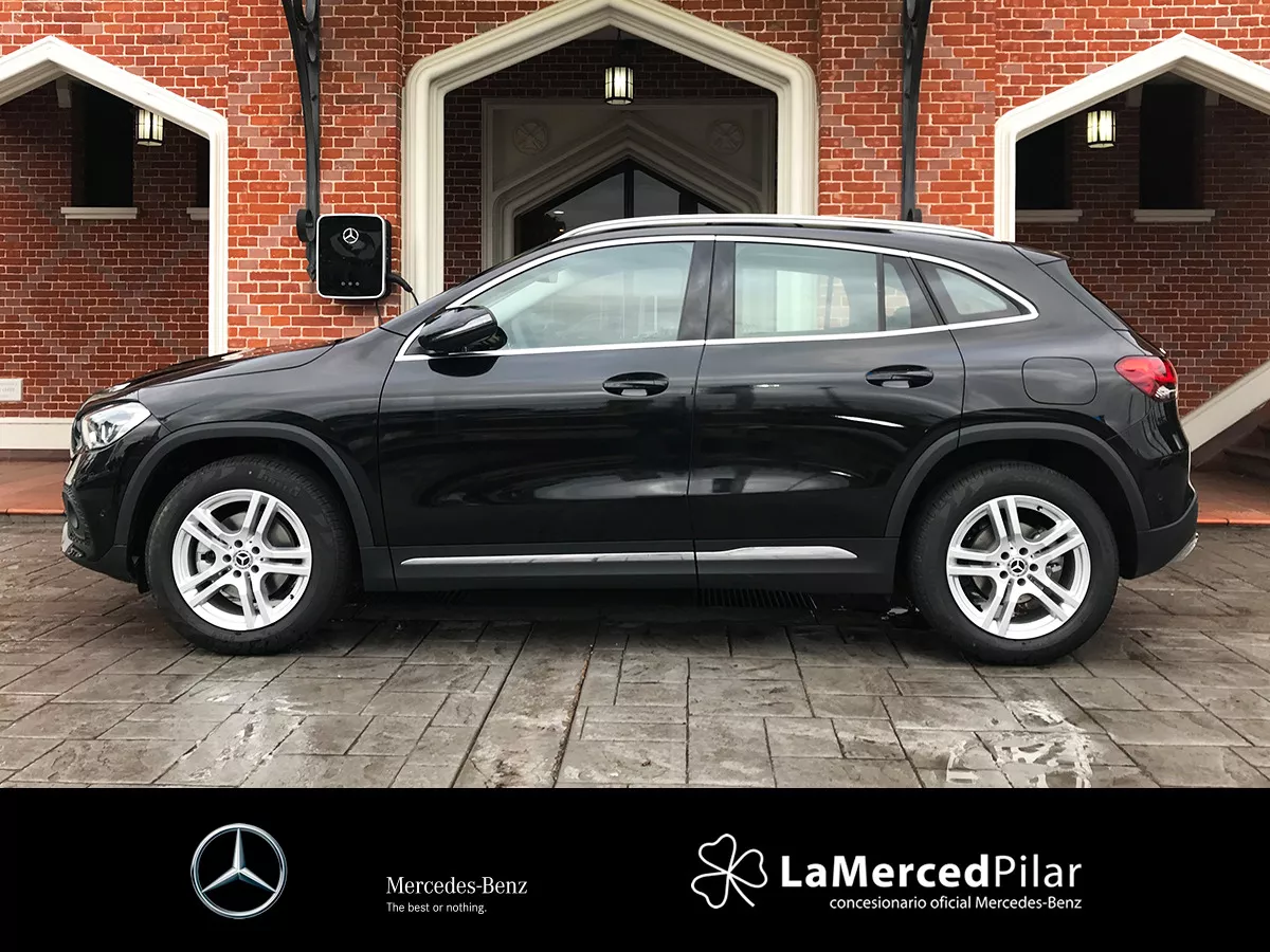 Mercedes-Benz Clase GLA 1.3 Gla200 Progressive 163Cv