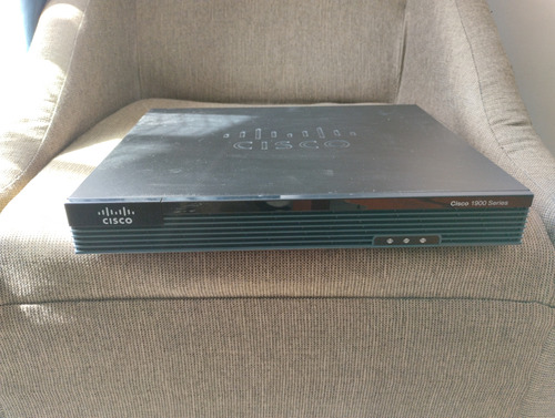 Router Cisco 1921 Serie 1900 Cisco1921-sec/k9 (Usado)