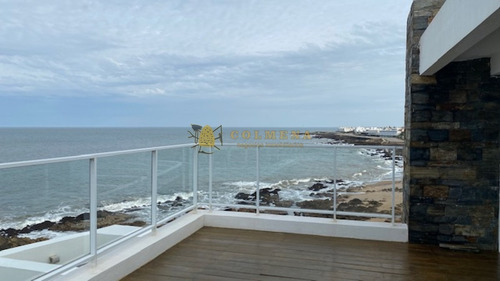 Pent-house Con Excelente Vista A Rambla De La Brava - Con Balcon Y Terraza.- Ref: 3000