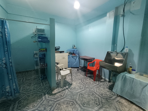 En Venta Clínica Centro De Valencia, Estado Carabobo.