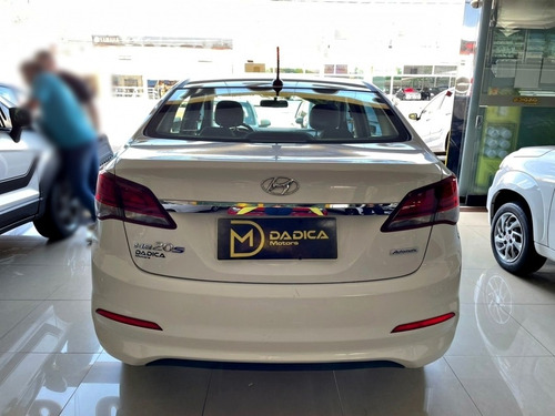 Imagem 13 de 15 de Hyundai Hb20s 1.6 Comfort Plus 16v Flex 4p Automático