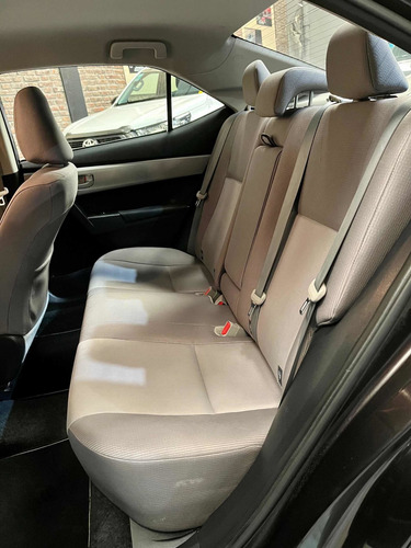 Imagen 12 de 17 de Toyota Corolla 2017 1.8 Xei Mt 140cv