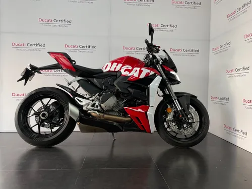 Ducati Streetfighter V2