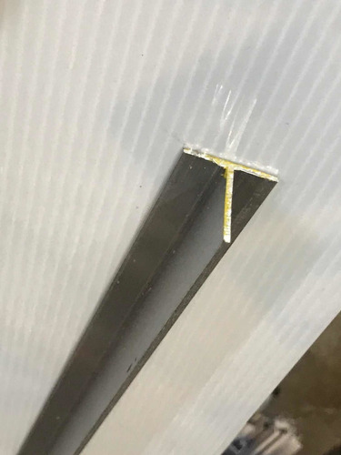 Perfil De Aluminio T 50x50x2 Mm Natural Tira X 2mts