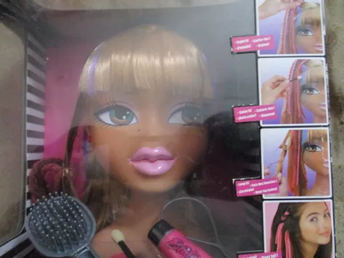 Muñeca bratz para peinar y maquillar hot sale