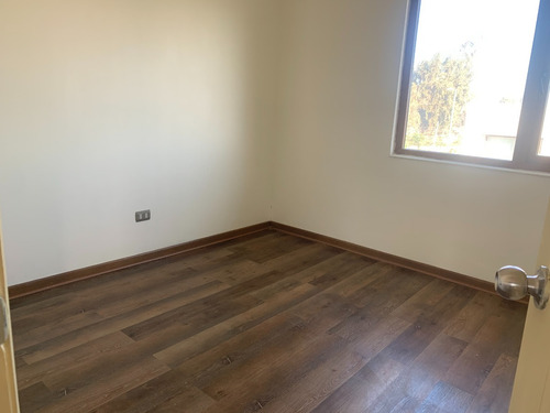 Casa Barrio Altos Del Parque Sur 3d+3b Cod. 40826