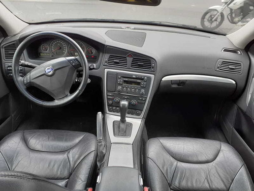 Volvo S-60 2.0 Tb 4p