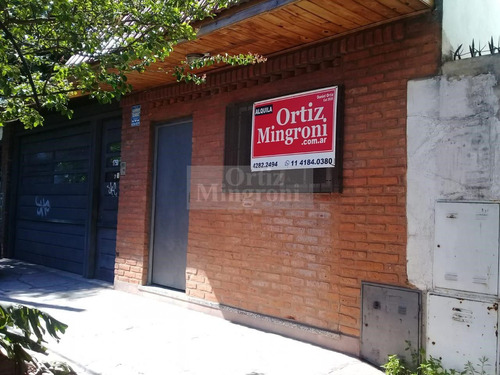 Departamento En Alquiler Ubicado En Lomas De Zamora, G.b.a. Zona Sur